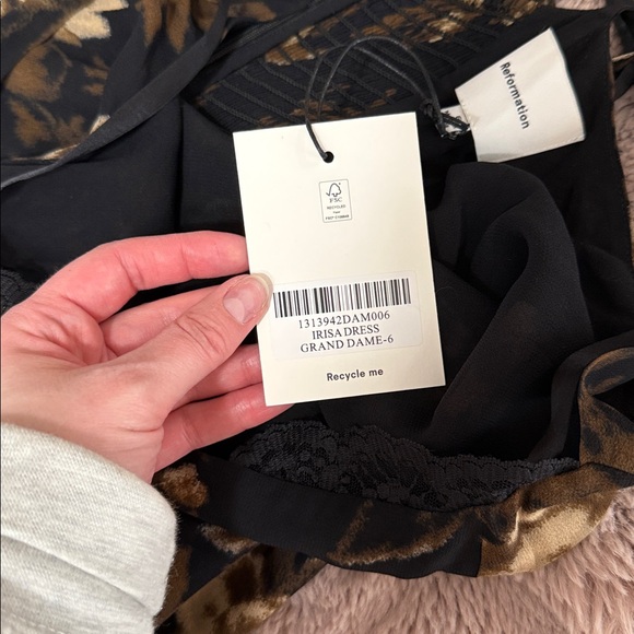 Reformation Black and Brown Floral Dress size 6 - Picture 2 of 8